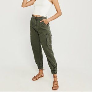 A&F Olive Green Cargo Joggers Size M